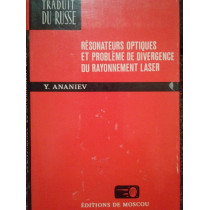 Resonateurs optiques et probleme de divergence du rayonnement laser